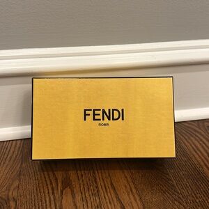 Fendi Roma Yellow Black Small Sunglasses Accessories Empty Box